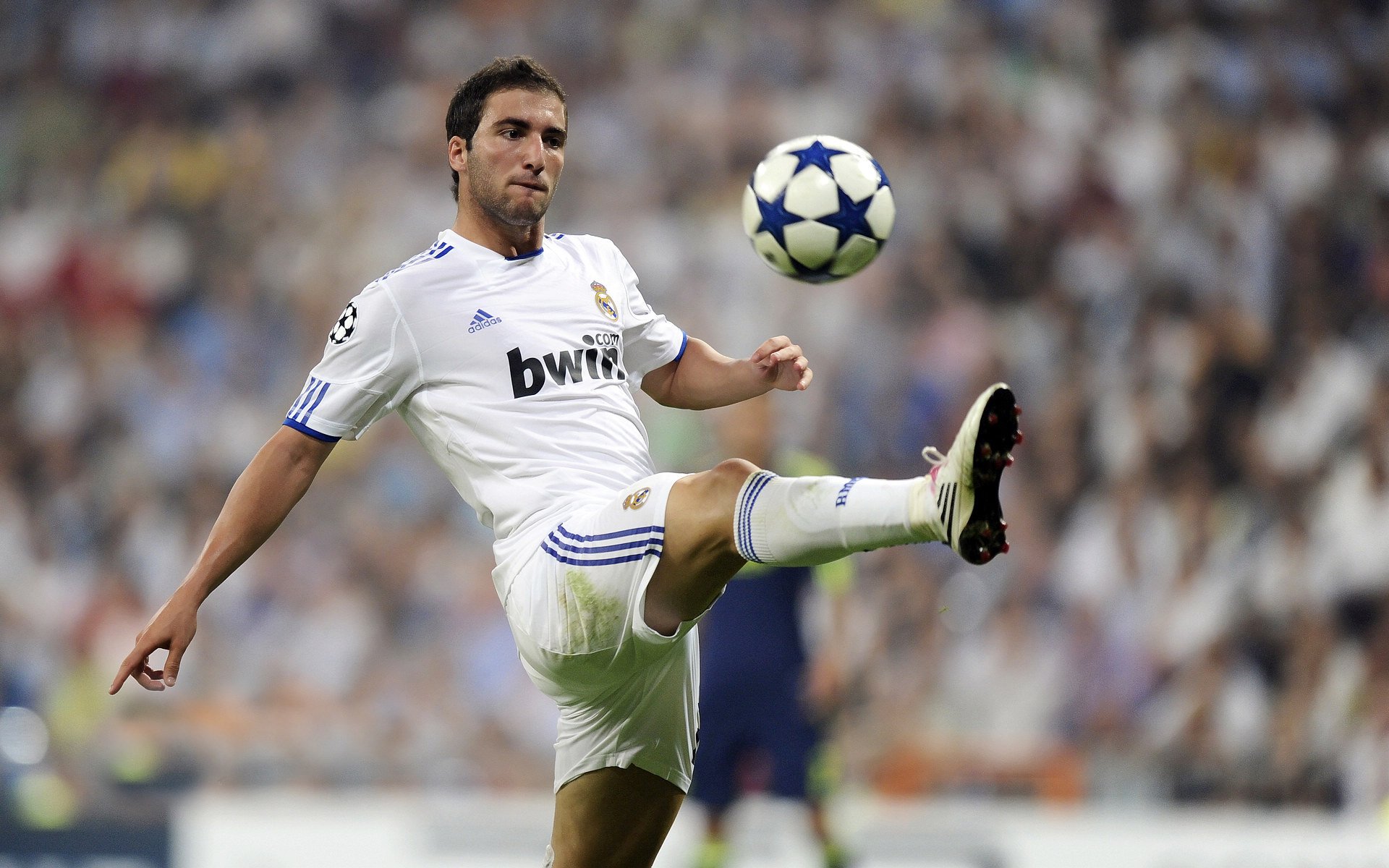 蒂亚戈关键节点连续得分，皇家社会战术体系完美压制哥斯达黎加