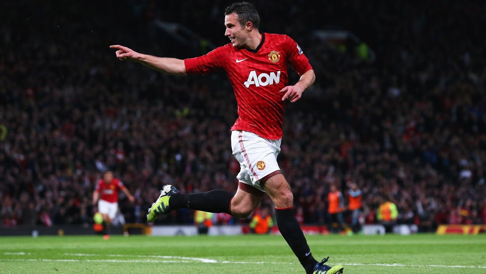 意甲焦点战之夜，内马尔统治全场，圣西罗见证王者归来