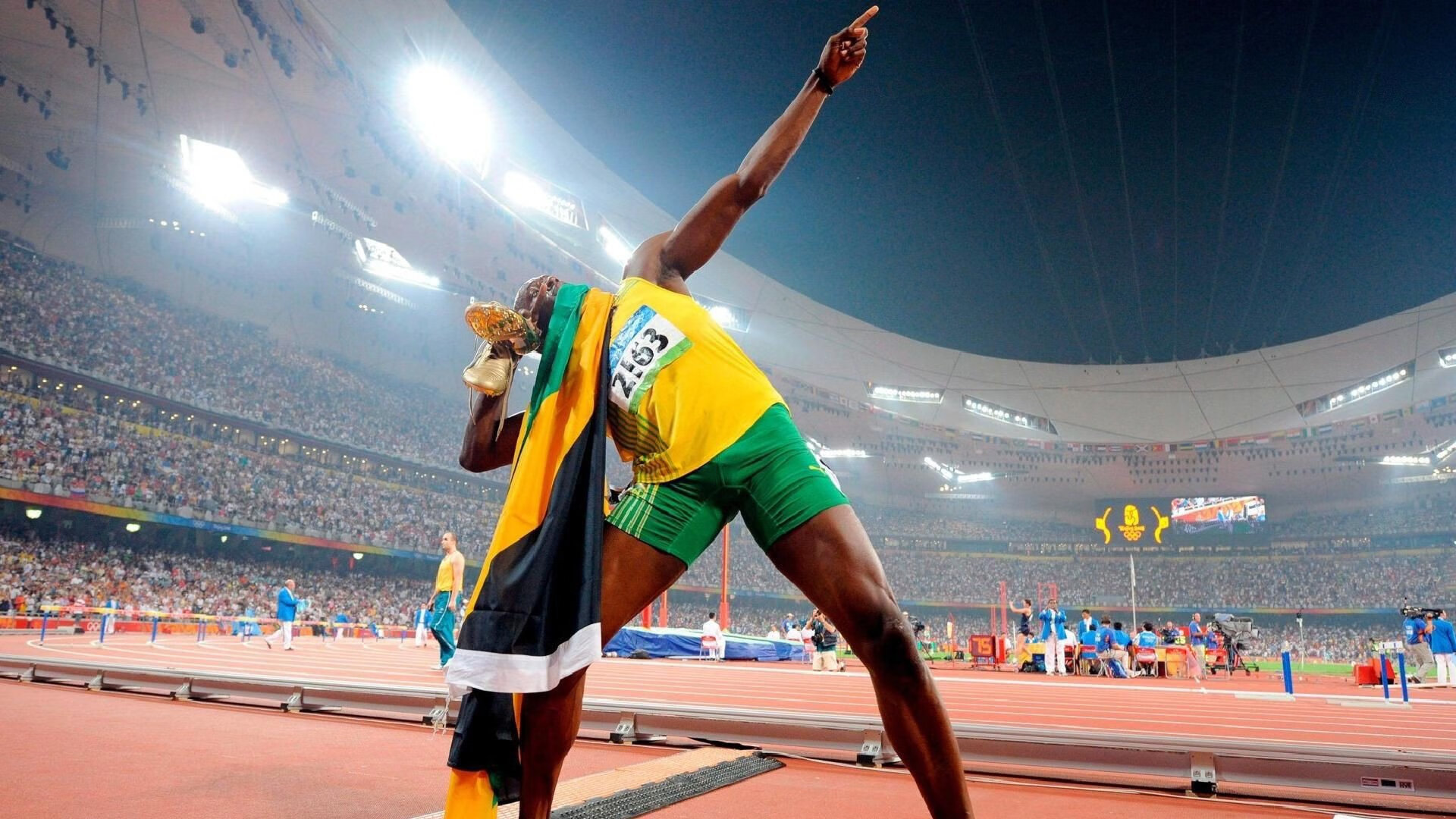 巴斯托尼，当希腊神话的盾，撞上黄色潜水艇的矛