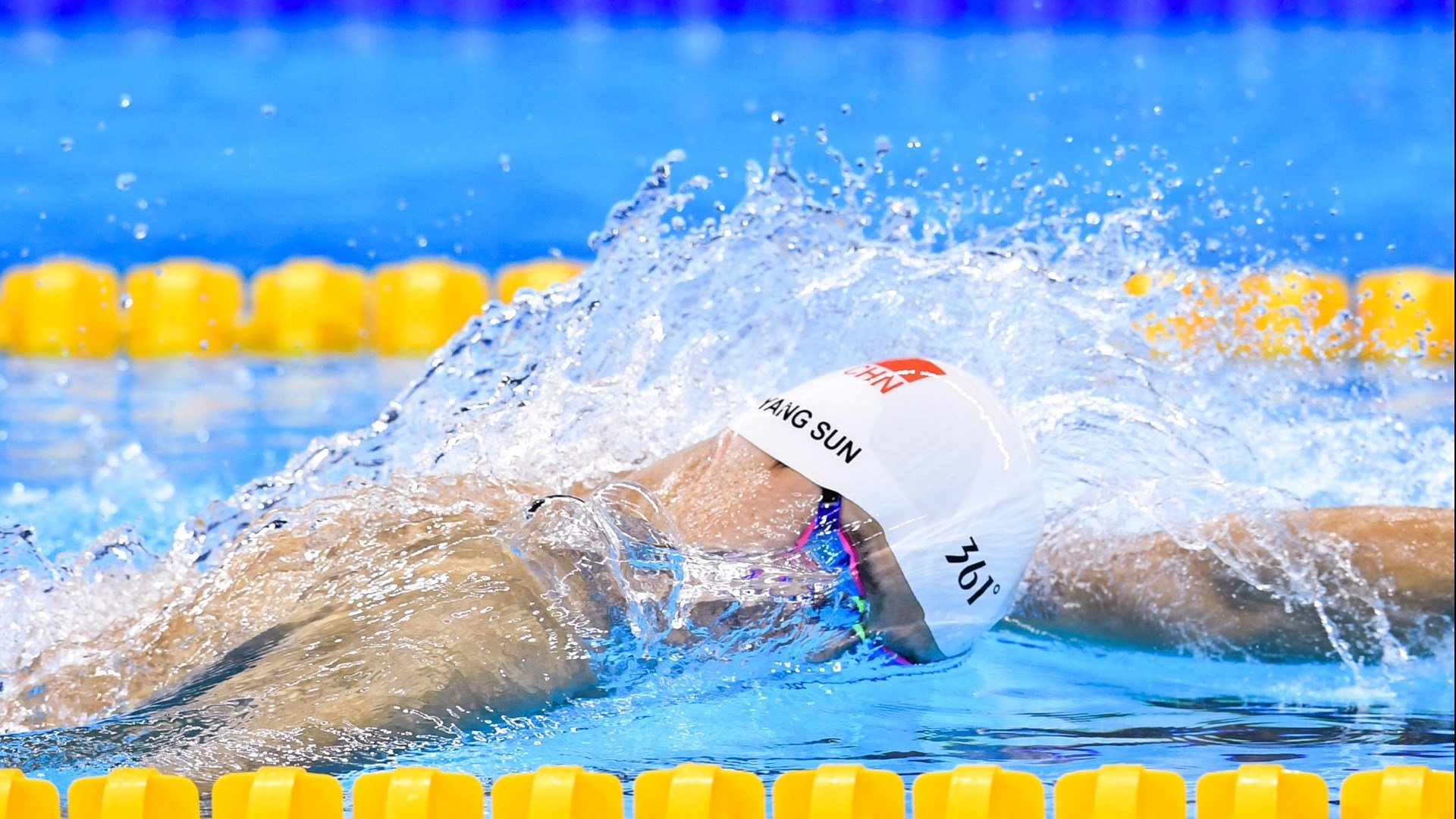 世界杯之夜，詹姆斯在焦点战中证明自己