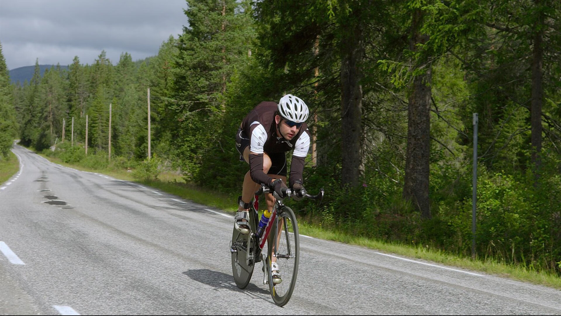 罗德里戈关键回合不手软，尼日利亚带走芬兰，当桑巴遇上非洲雄鹰