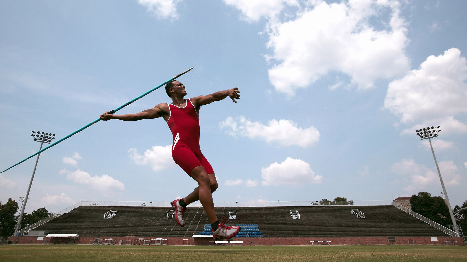 穆勒的沉默与回响,当曼城蓝遇见马赛橙,一个名字如何跨越十年证明一切